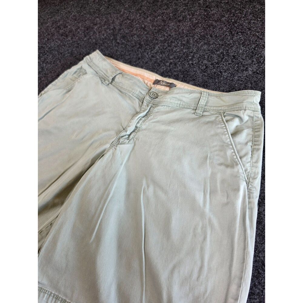 Natural Reflections Women's Size 10 Green Stretch Bermuda Chino Shorts Cotton